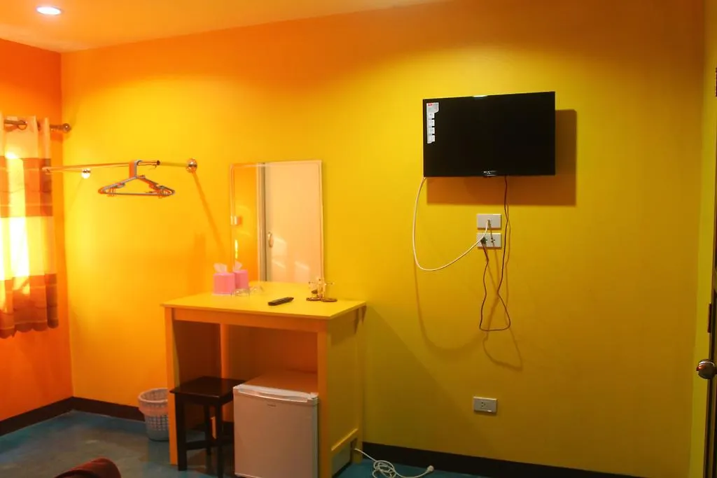קו פי פי Rc Guest House תאילנד