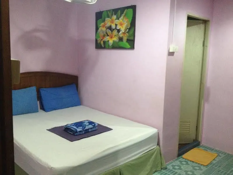 קו פי פי Rc Guest House